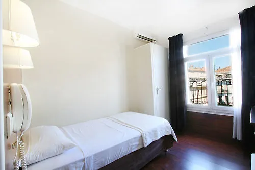 **  Lutetia Hotel Marseille France